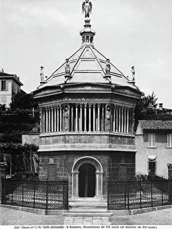 Images Dated 28th December 2012: View of the Baptistry of Bergamo