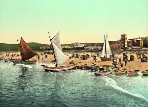 Images Dated 27th October 2011: View of the beach of Misdroy with the boats moored in