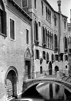 Images Dated 30th March 2010: View of Casa Goldoni, Venice