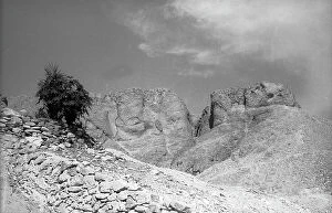 Images Dated 8th September 2011: View of Egyptian rocky landscape, Thebes (ancient Luxor)