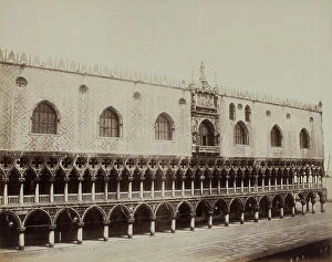 Images Dated 6th December 2011: View of the facade of the Palazzo Ducale, Venice