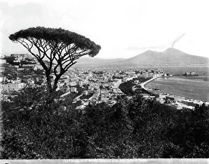 Images Dated 13th October 2011: View of the Gulf and the city of Naples with Vesuvius in the background