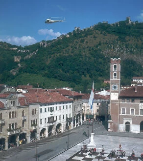 Images Dated 30th November 2006: View of the historic center of Marostica