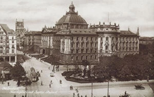 Images Dated 8th November 2011: View of Karlsplatz, Munich, with the Courthouse