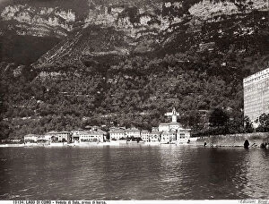 Images Dated 4th March 2008: View of Lake Como with the town of Sala Comacina