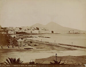 Images Dated 11th November 2008: View of Naples from the Grand Hotel
