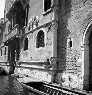 Images Dated 4th May 2010: View of Palazzo Mastelli, also called 'Del Cammello', Venice