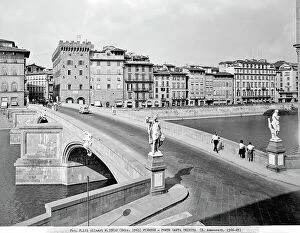 Florence Collection: View with people of the Ponte Santa Trinita