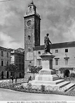 Images Dated 27th April 2012: View of Piazza del Palazzo with the monument to Sallustio and the tower of Palazzo di Giustizia