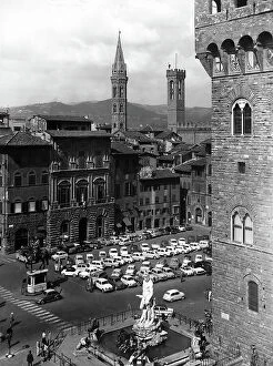 Images Dated 7th December 2012: View from above of the Piazza della Signoria, in Florence, with the Fountain of Neptune