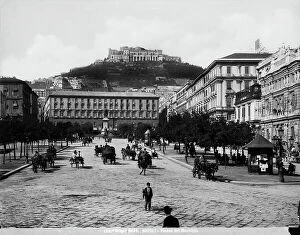 Images Dated 26th October 2010: View of Piazza Municipio in Naples