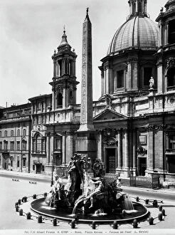 Images Dated 22nd September 2010: View of Piazza Navona in Rome with the Fountain of the Four Rivers