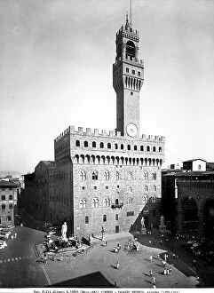 Images Dated 7th December 2012: View of Piazza Signoria, Florence