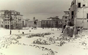 Images Dated 24th March 2011: View of Piazza Vittorio Emanuele II in Livorno, covered with snow