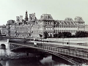 Images Dated 31st March 2010: View from the Ponte d'Arcole of the facade of the town hall (Hotel de Ville)