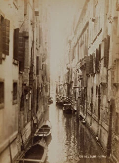Images Dated 5th August 2009: View of Rio del Santissimo in Venice