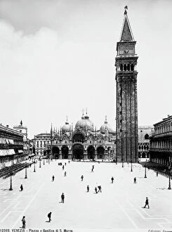 Images Dated 13th December 2010: View of Saint Mark's Square in Venice, with the facade of the Saint Mark's Basilica with the Bell