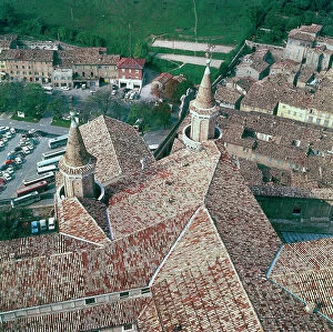 Images Dated 23rd January 2007: View of Urbino, close-up of the Ducal Palace