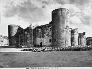 Images Dated 10th March 2010: View of Ursino Castle in Catania, built by Federico II, when Riccardo di Lentini was