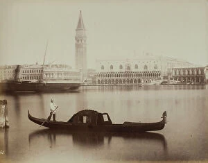 Images Dated 6th December 2011: View of Venice with Gondolier