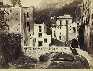 Images Dated 6th May 2011: Village with bridge on the outskirts of Amalfi