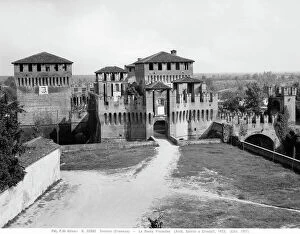 Images Dated 20th December 2012: Visconti Rocca di Soncino (fortress), Cremona