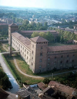 Images Dated 30th November 2006: Viscount Castle, Pavia
