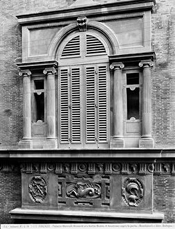 Images Dated 30th October 2009: Window of the Palazzo Budini Gattai, ex Grifoni, ex Riccardi-Mannelli, Florence