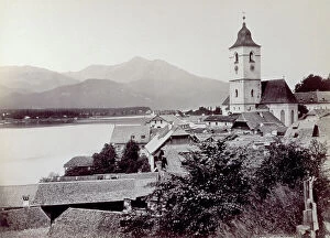 Images Dated 27th May 2009: The Wolfgangsee (Austria). In the foreground, the roofs of houses